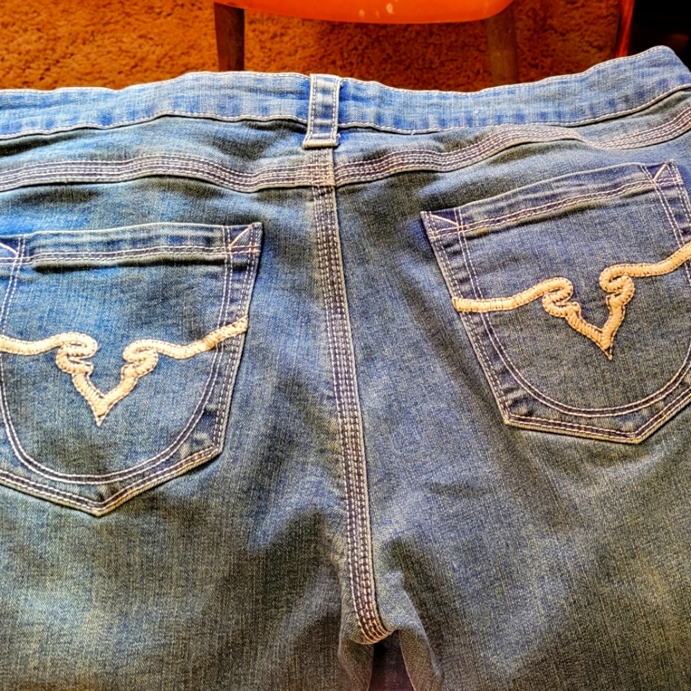 Alloy Jeans ~ size 14 inseam 37